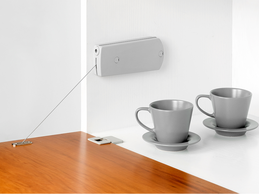 High-quality flap fitting with cable pull, load capacity: 6 kg (14 lbs), surface: grey, 1010421. Robust rope flap holder for furniture flaps, cabinet flaps, secretary flaps, bar flaps and much more, by EMUCA - Image 5