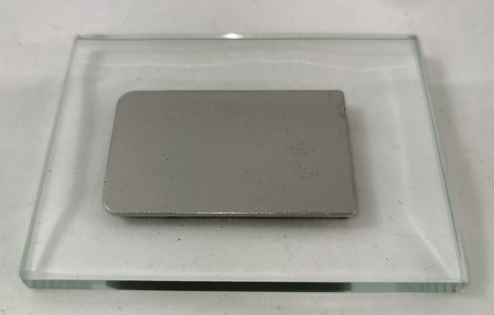 Complete set of mirror hinge Tiomos Mirro, incl. soft-close damper, mounting plates and cover cap, surface: nickel-plated, F029140325. Glass hinge for glass door, mirror door and much more, manufacturer: GRASS - Image 2